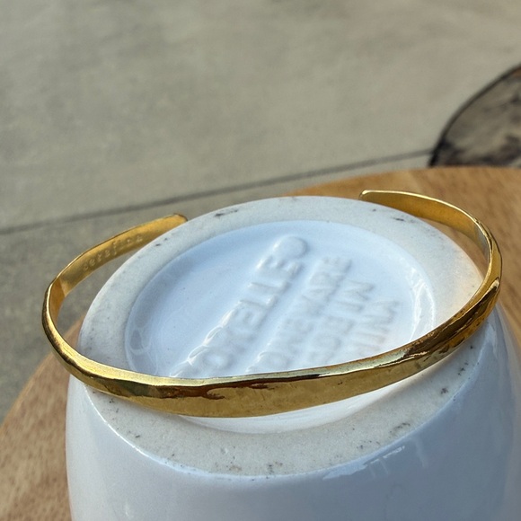Serefina Gold-Plated Hammered Cuff Bracelet From Anthropologie!!🔥🔥🔥 - Picture 11 of 16